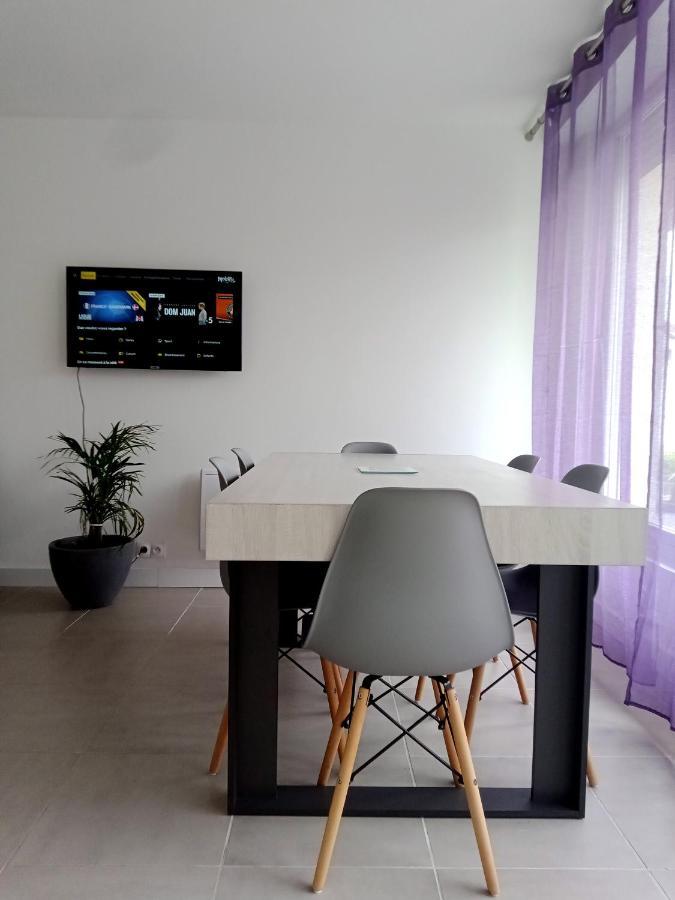 Appartement Au Rdc Avec Une Terrasse Lourdes Exterior foto