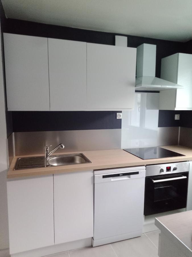 Appartement Au Rdc Avec Une Terrasse Lourdes Exterior foto